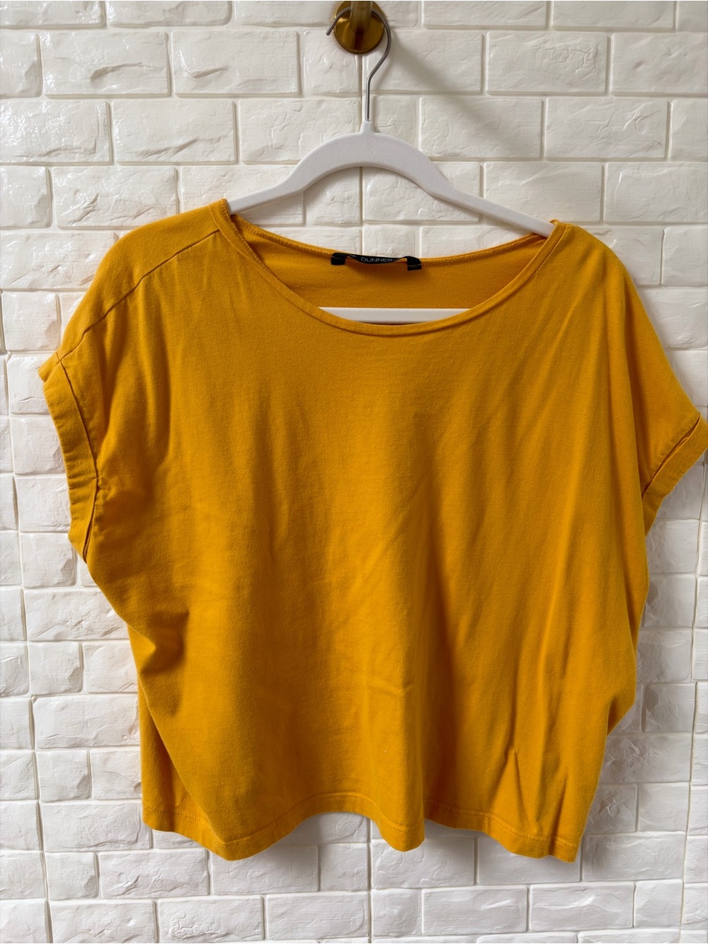 Women's Relaxed Short Sleeve Tee in Mustard